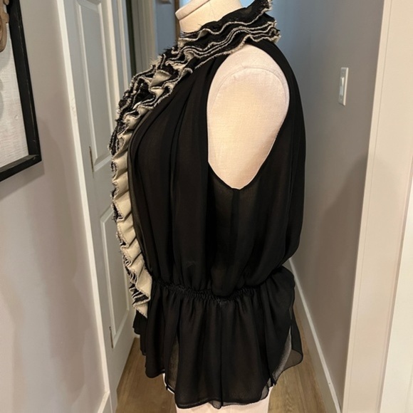 ROBERT RODRIGUEZ Neumann Marcus for Target sleeveless blouse with jabot collar - Picture 9 of 16
